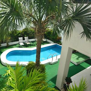 Rinconada Del Mar Apts